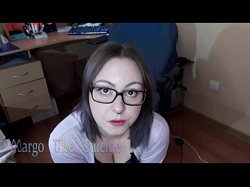 ❤️ Eynəkli Seksual Qız Kamerada Dildosunu Dərindən Əyir ❤️❌ Anal porno bizdə